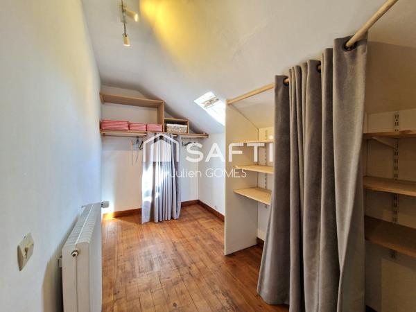 "Vivez au calme, entouré de verdure et proche du centre."