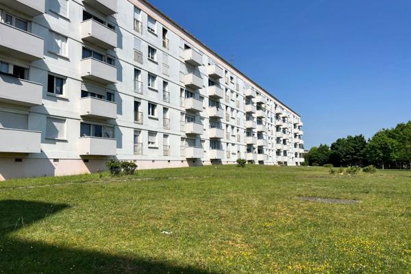 80080 - AMIENS - TYPE F3 - DERNIER ÉTAGE - ASCENSEUR - BALCON - CAVE - QUARTIER MASSENET