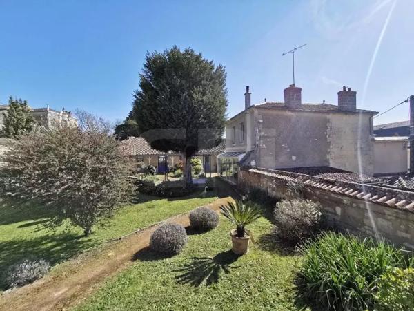 Charmante propriété de 9 pièces à Loudun