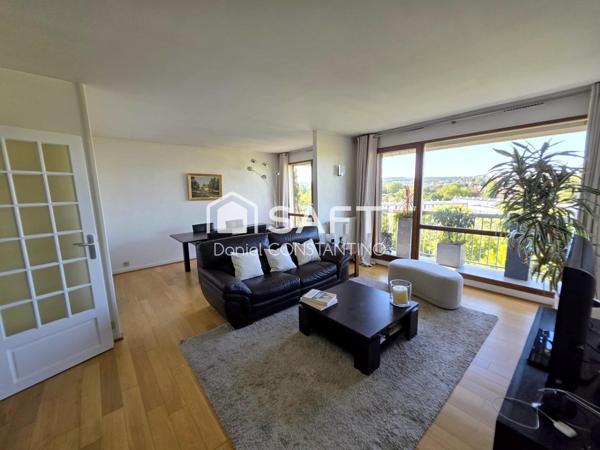 Dernier Etage avec Ascenseur, Belle vue dégagée