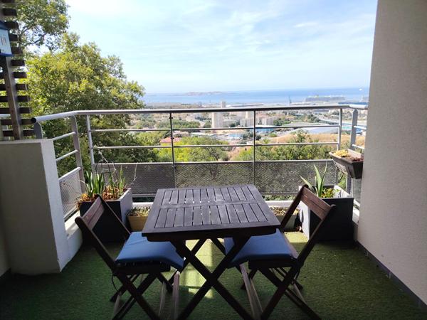 APPARTEMENT 2 pièce(s) T2 TYPE 2 13015 LA VISTE  PARKING TERRASSE