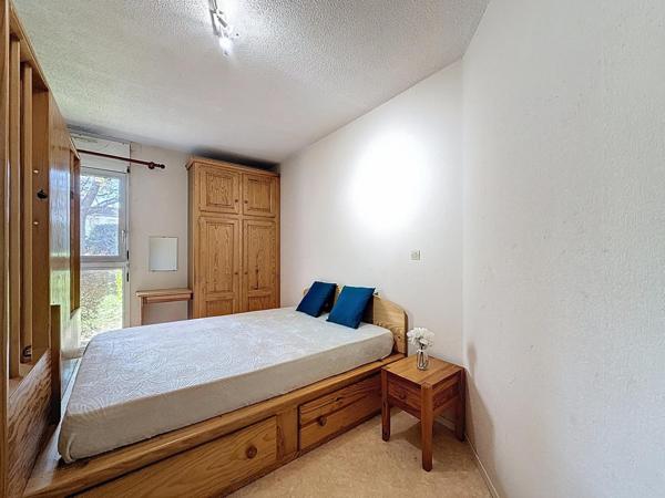 Appartement 28 m2 avec place de parking privative