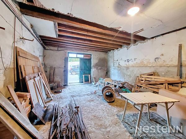A Vendre Maison de Maître à rénover de 266 m² avec garages et jardin clôturé au centre de Condom