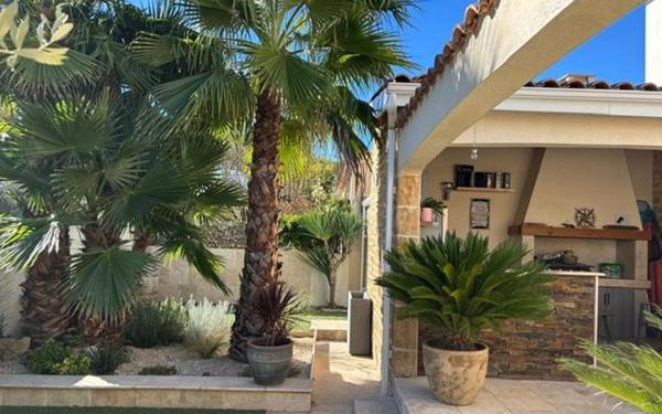 Maison à vendre    5 pièces •  Paulhan