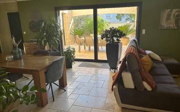 Maison à vendre    5 pièces •  Paulhan