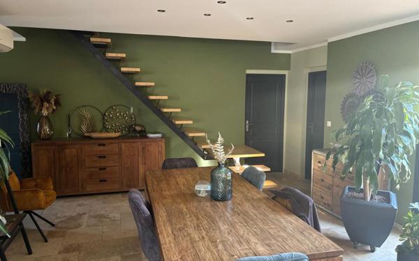 Maison à vendre    5 pièces •  Paulhan