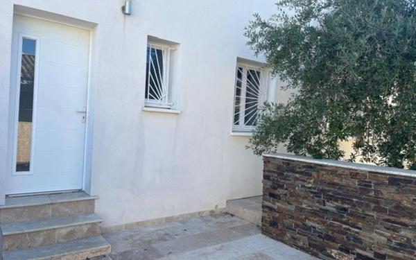 Maison à vendre    5 pièces •  Paulhan