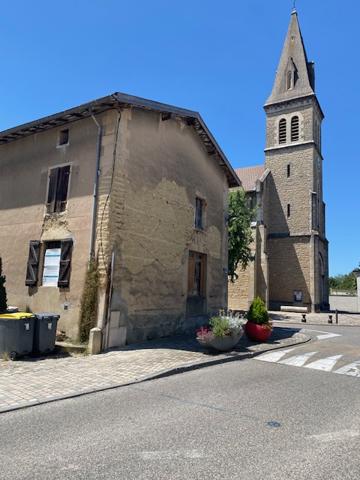 Tignieu-Jameyzieu (38230) Maison T3 A RENOVER