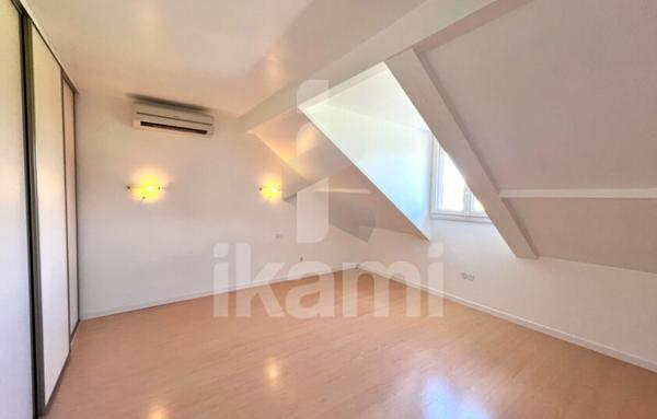 Maison Familiale 165m2 - 9 pièces  - Piscine - Garage indépendant