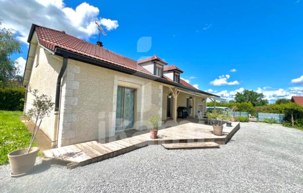 Maison Familiale 165m2 - 9 pièces  - Piscine - Garage indépendant