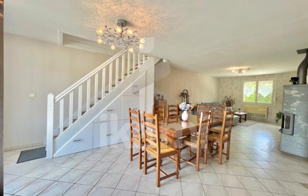 Maison Familiale 165m2 - 9 pièces  - Piscine - Garage indépendant