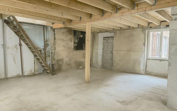 Maison à vendre    2 pièces •  Saint-Nazaire-en-Royans