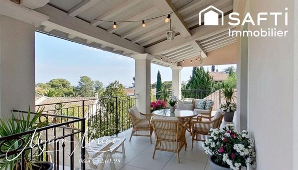 SAINT AYGULF - À VENDRE VILLA 4 PIÈCES VUE MER , STUDIO  - TERRASSE