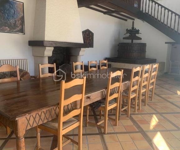 Domaine de 1 200 m²