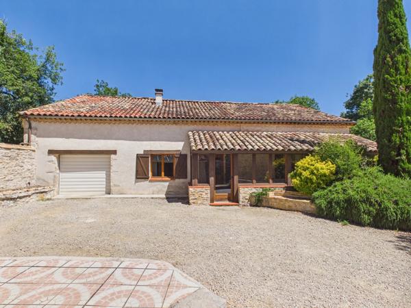 Maison écologique rénovée avec maison indépendante et jacuzzi à proximité de Montricoux