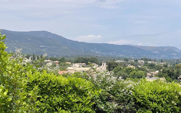 Maison à vendre    7 pièces •  Le Rouret
