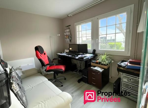 IVRY LA BATAILLE Maison plain pied  2 chambres 3 pièce(s) 57 m2 jardin 460 m2 172900 HAI