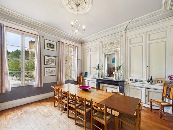 Maison de caractère avec maison d’amis au cœur de Castillon-la-Bataille