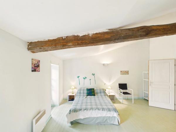 Maison de caractère avec maison d’amis au cœur de Castillon-la-Bataille