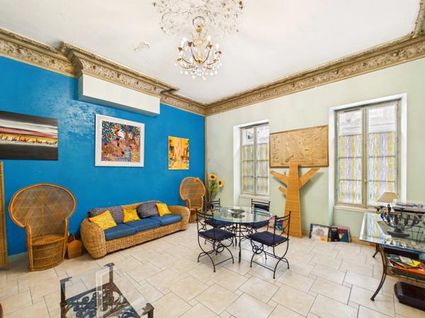 Maison de caractère avec maison d’amis au cœur de Castillon-la-Bataille