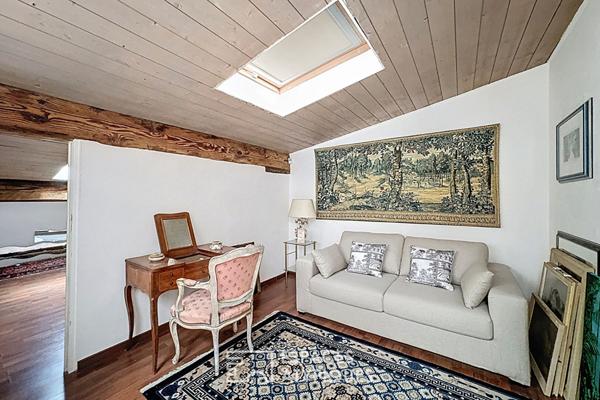 Maison de ville avec grand garage