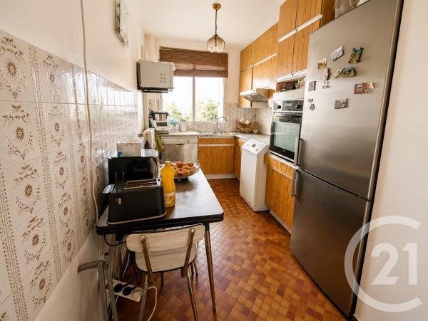Appartement F5 à vendre  5 pièces - 99,05 m 2   PARIS  - 75011