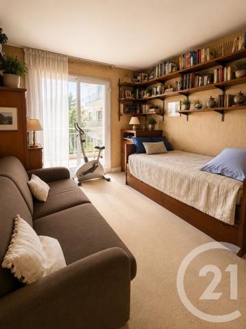 Appartement F5 à vendre  5 pièces - 99,05 m 2   PARIS  - 75011