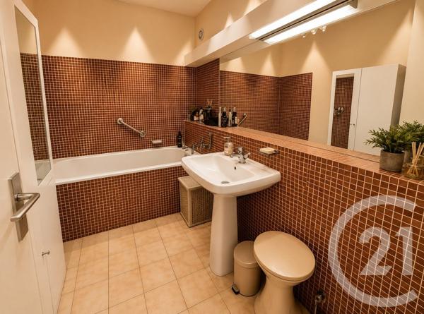 Appartement F5 à vendre  5 pièces - 99,05 m 2   PARIS  - 75011