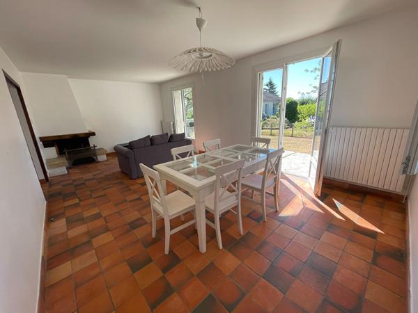 Location Maison meublée Parçay-Meslay 5 pièces avec jardin et grand garage IDEAL COLOCATION !