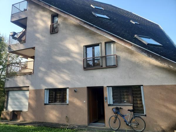 Meylan (38240) APPARTEMENT T3 - 67m² AVEC JARDIN -218m²