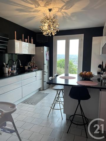 Maison à vendre  6 pièces - 202 m2 DOMERAT - 03