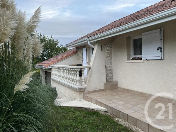 Maison à vendre  6 pièces - 202 m2 DOMERAT - 03