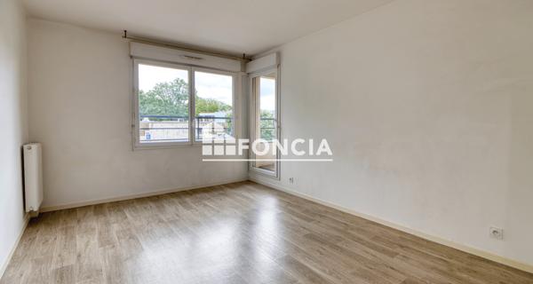 À vendre Appartement 2 pièces 38.5 m² - ÉRagny 95610