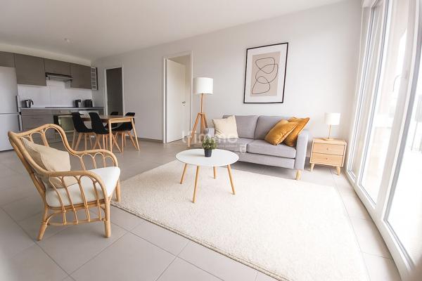 Appartement T4 80 m2 extérieur et deux places de parking