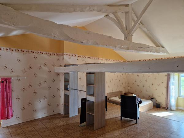 Maison charentaise de caractère avec beaux volumes (178 m²)