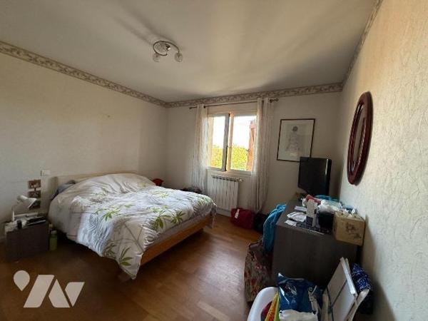 A VENDRE - A LIMOGNE-EN-QUERCY (LOT - 46260) - Située dans un petit lotissement au calme à deux...