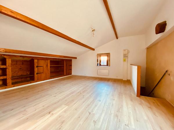 Appartement T2bis entièrement refait - Réf VAUTOUR