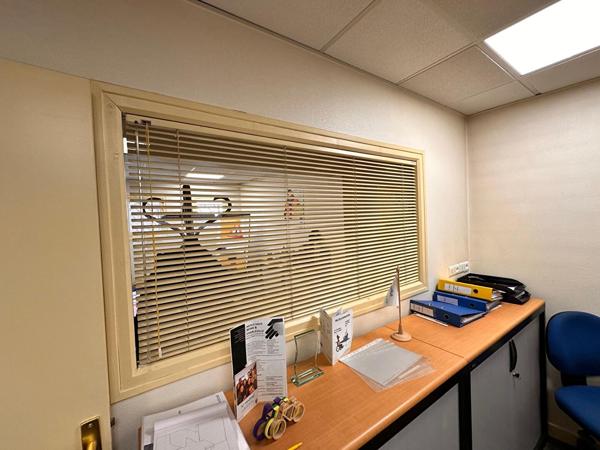 RETHEL - Local commercial de 75 m2