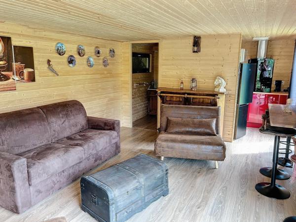 Magnifique Propriété de 2021 en bois finlandais de 135 m² + Studio indépendant de30m2 à La Haye-d'Ectot - 7550m2 terrain -