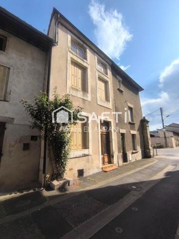 Jolie petite maison de ville mitoyenne