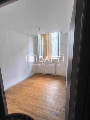 Jolie petite maison de ville mitoyenne