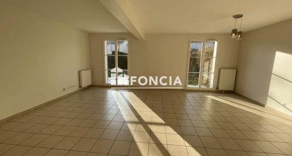 Location Maison 5 pièces 111.76 m² - Fontenay-le-fleury 78330