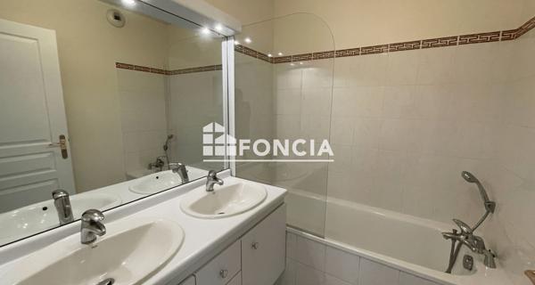 Location Maison 5 pièces 111.76 m² - Fontenay-le-fleury 78330