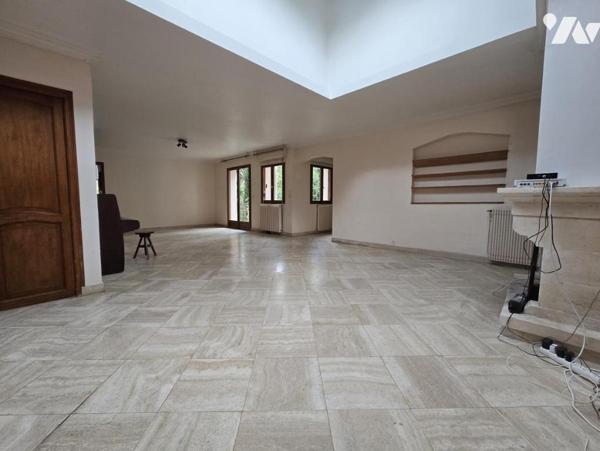 QUARTIER PAVILLONAIRE Proche des commerces de l'Avenue de la République