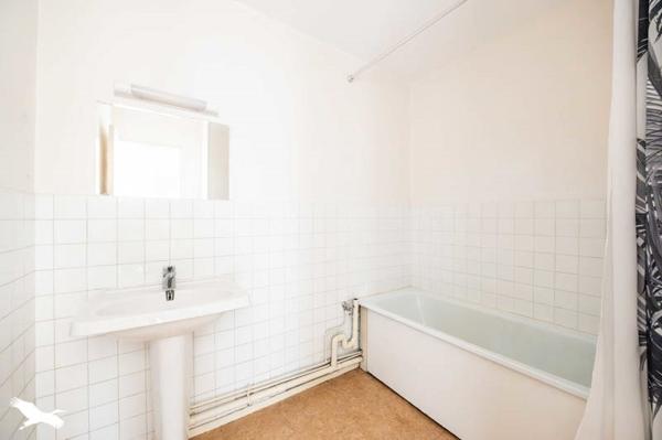 Appartement 166 625 € Rezé 5 p 81,4 m² DPE D