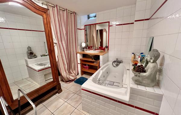 Rare, Maison Conflans deux chambres