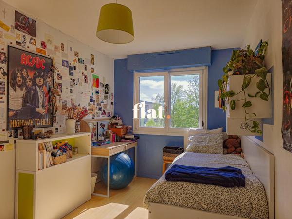 Appartement T6+ CAVE+ parking libre / Beausejour - Plaisance / tram 3