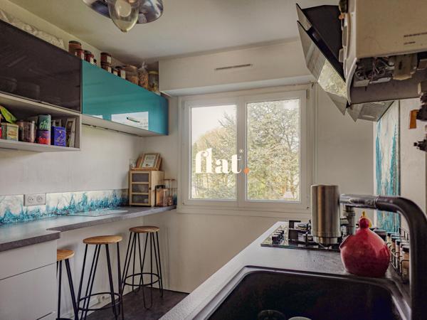 Appartement T6+ CAVE+ parking libre / Beausejour - Plaisance / tram 3