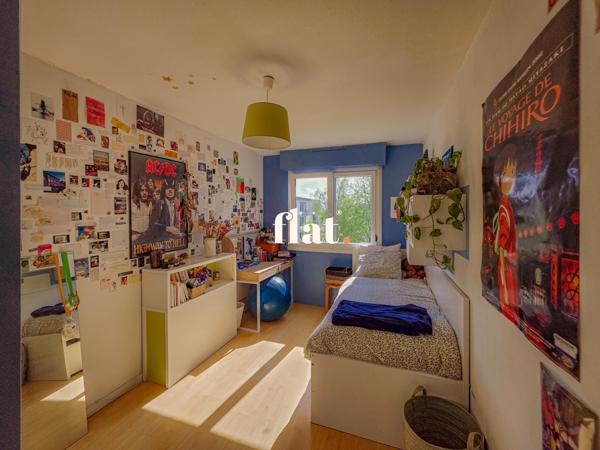Appartement T6+ CAVE+ parking libre / Beausejour - Plaisance / tram 3