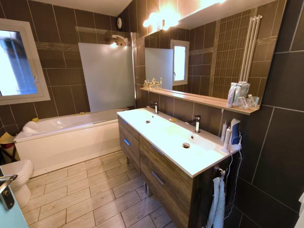 Appartement à vendre    4 pièces • 103 m2 Nîmes